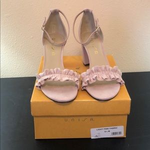 NEW Unisa heeled sandal